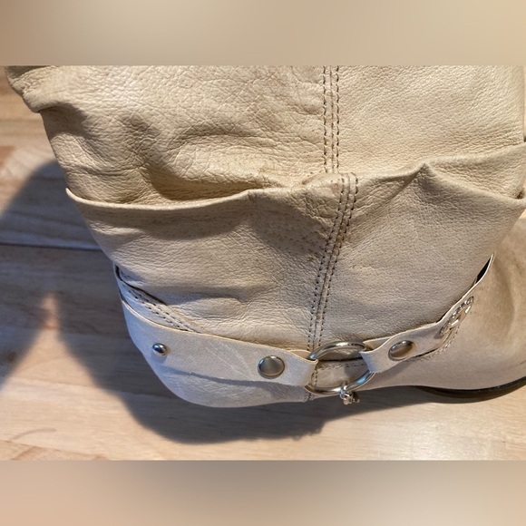 Dingo Ladies Tan pig slouch w/ harness in size 9.5 medium - Picture 5 of 15